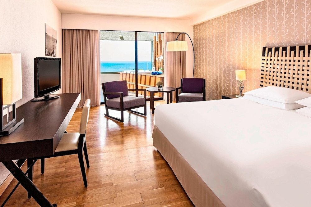 Номер Premium Sheraton Rhodes Resort