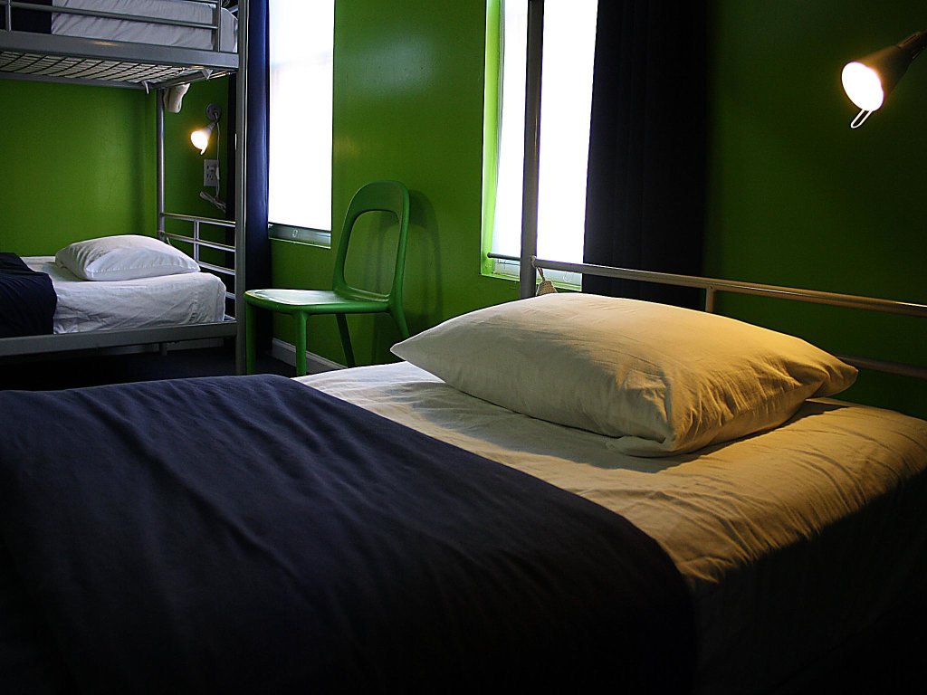 Кровать в общем номере (мужской номер) Apple Hostels of Philadelphia