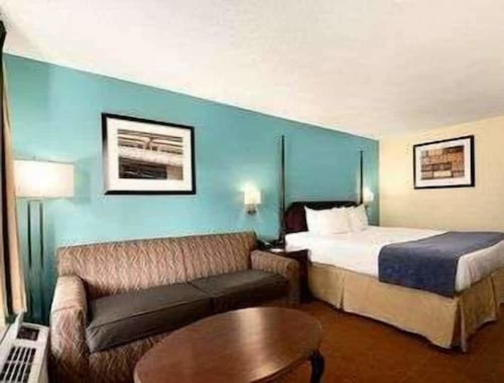 Business Double room Baymont Inn & Suites
