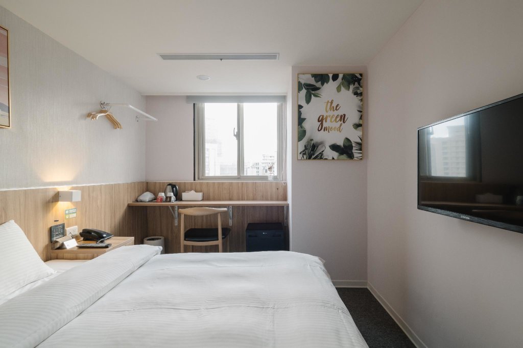 Standard double chambre 406 Inn — Female Dormitory