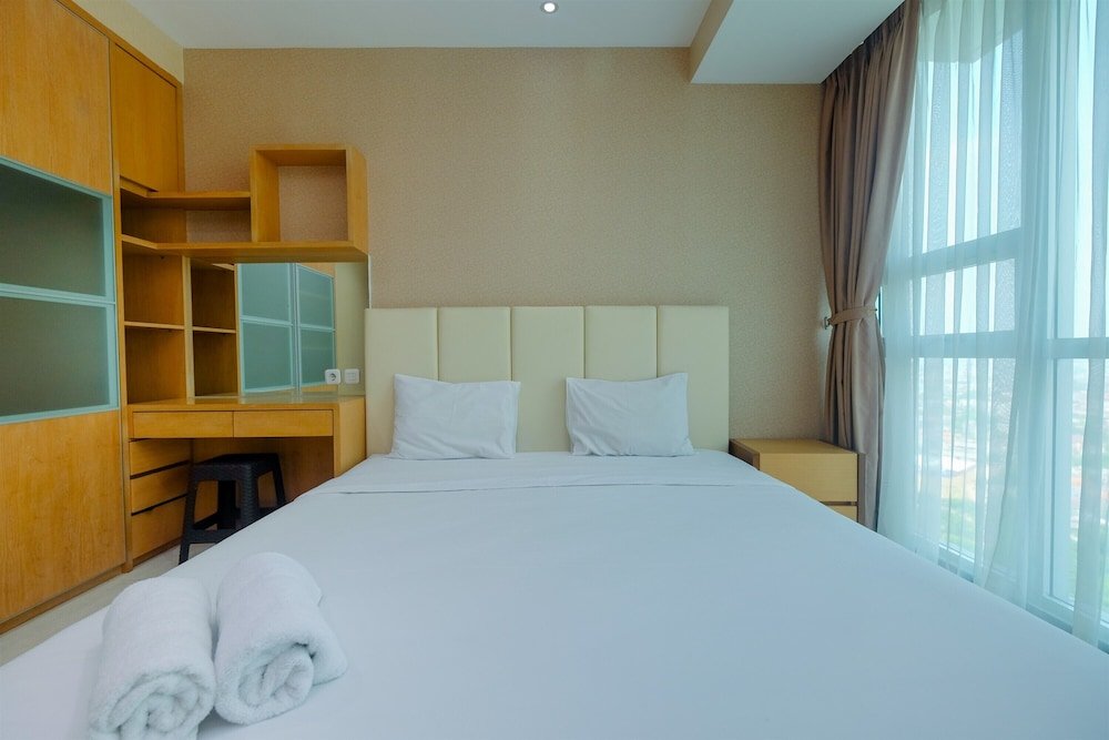 Standard Zimmer Gorgeous 2BR at Kemang Village Apartment