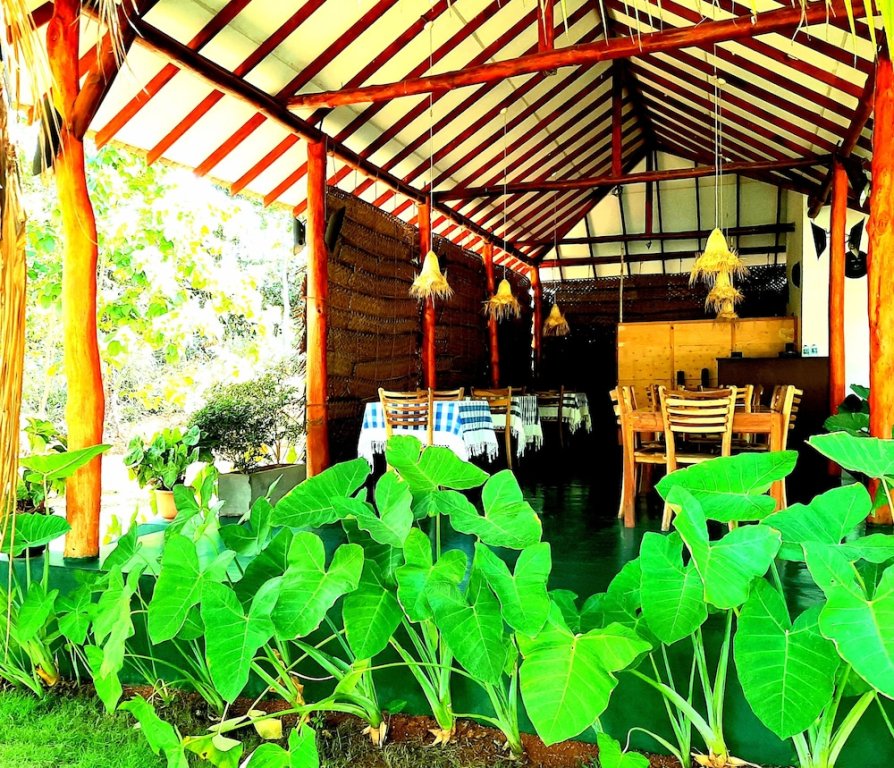 Deluxe Villa with garden view Priya Homestay Kandalama