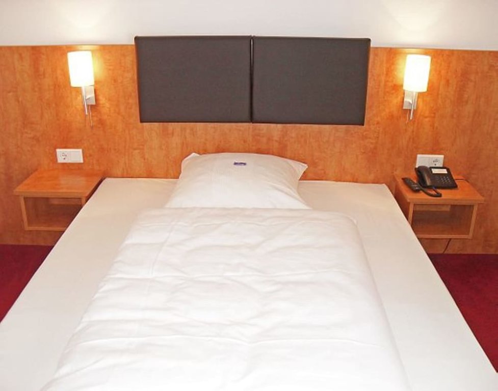 Standard Single room Hotel Neuwirtshaus - Superior