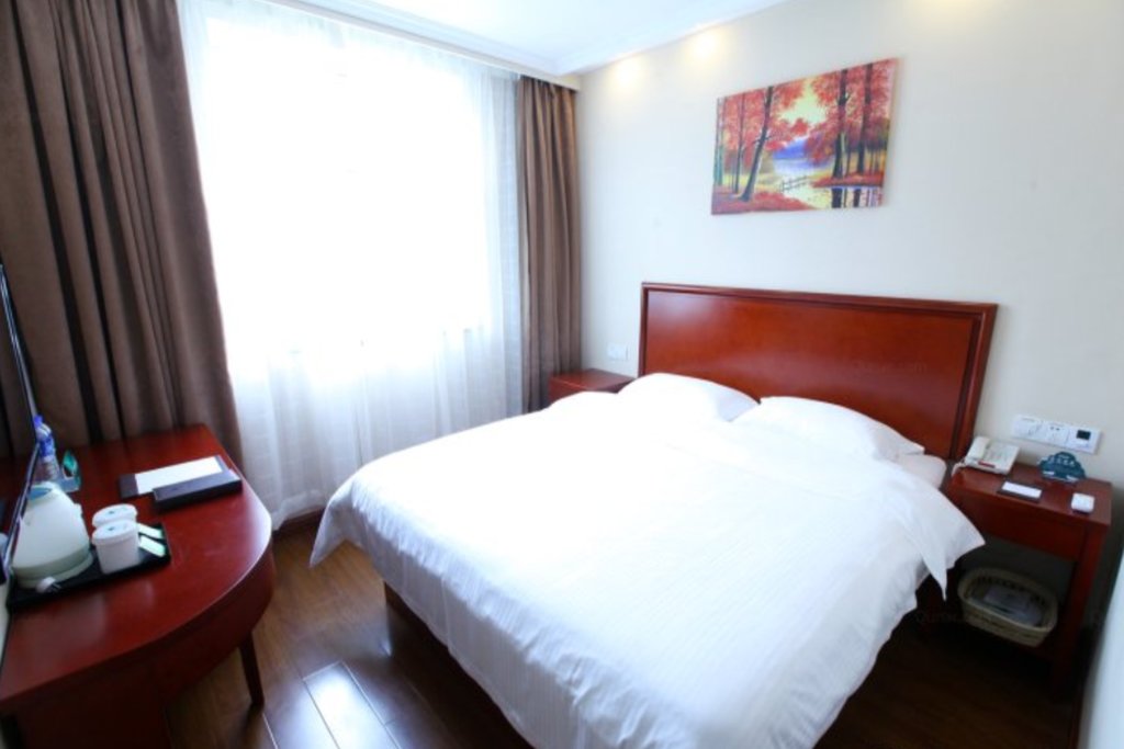 Business room GreenTree Inn ShanXi YunCheng South of Railway Station North FengHuang Road Shell Hotel