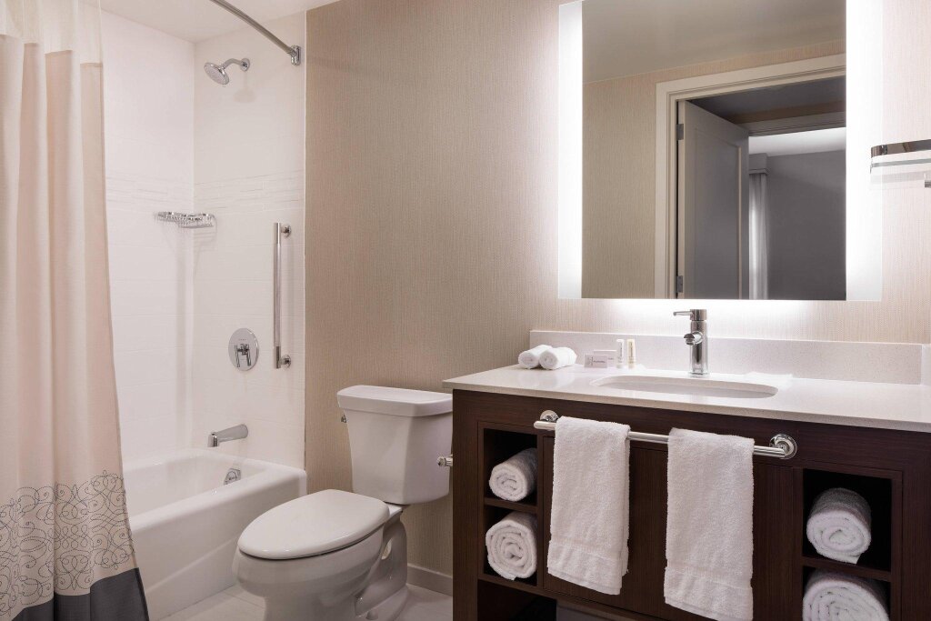 Люкс с 2 комнатами Residence Inn by Marriott Santa Barbara Goleta