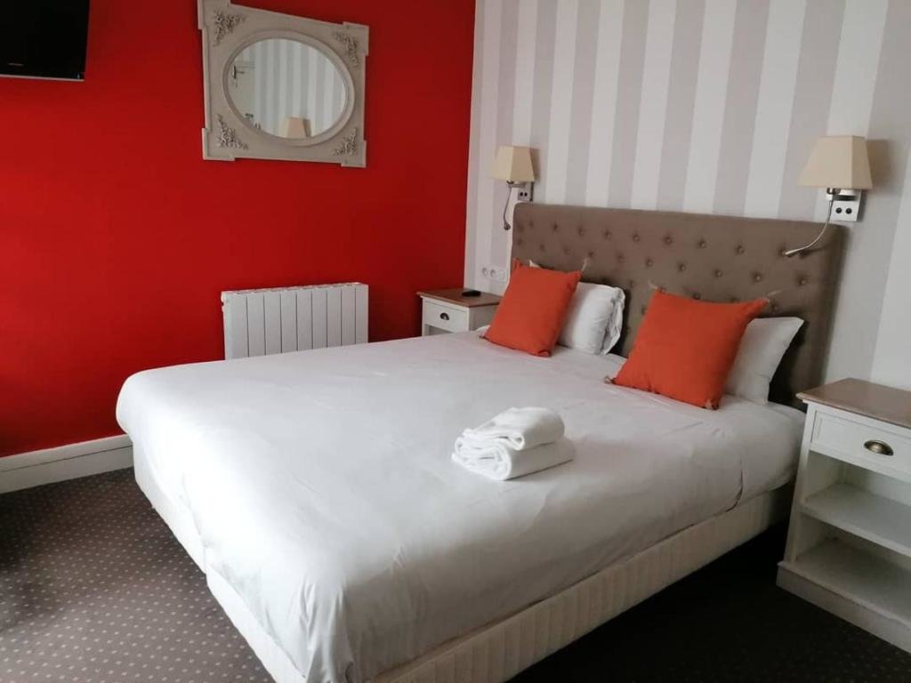 Standard double chambre Cit'Hotel Logis Louise de Savoie