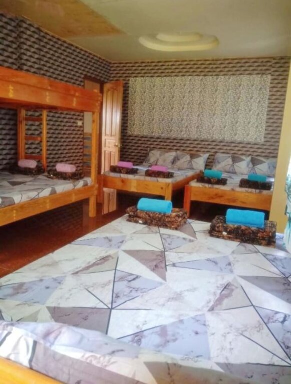 Кровать в общем номере SEE TOO VILLE - Nature Lodge Sagada