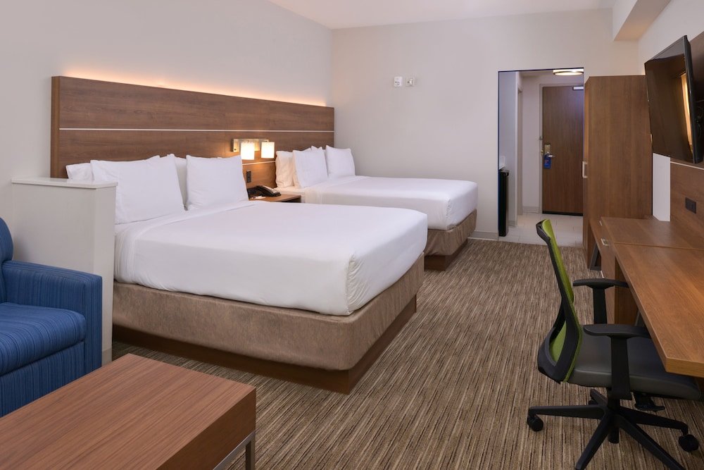 1 Bedroom Suite Holiday Inn Express Spring Hill, an IHG Hotel