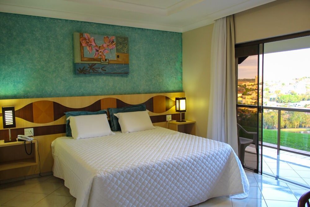 Suite with balcony Hotel Lago Dourado