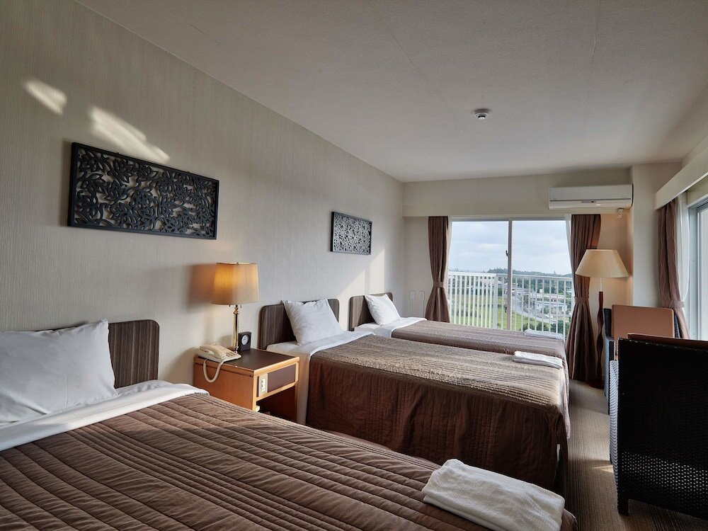 Standard Triple room with balcony Resort Hotel Buena Vista Nakijin