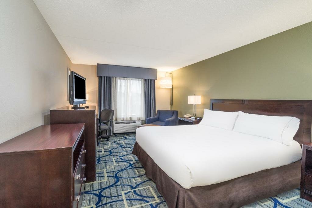 Standard room Holiday Inn Express Hotel & Suites Easton, an IHG Hotel