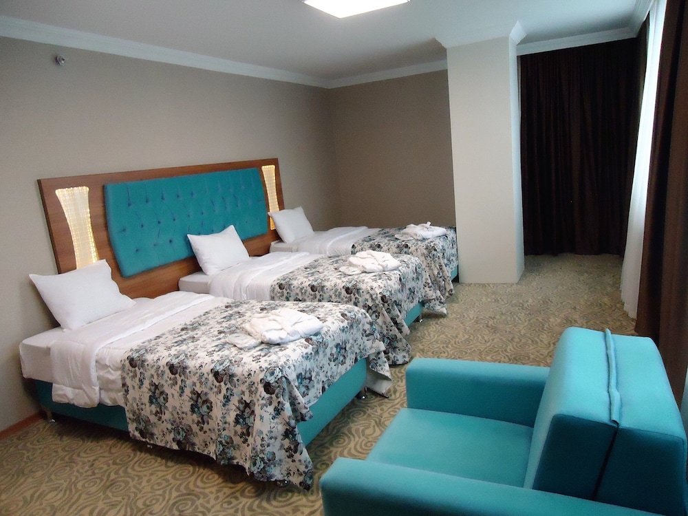 Camera tripla Standard 1 camera da letto con vista sulla città Golden Lounge Hotel