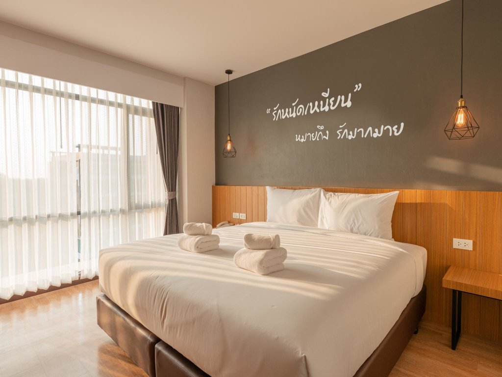 Номер Luxury B2 Surat Thani Premier Hotel
