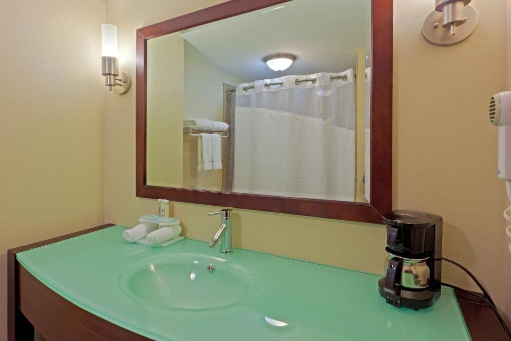 Habitación doble Superior Holiday Inn Express Suites Charleston, an IHG Hotel