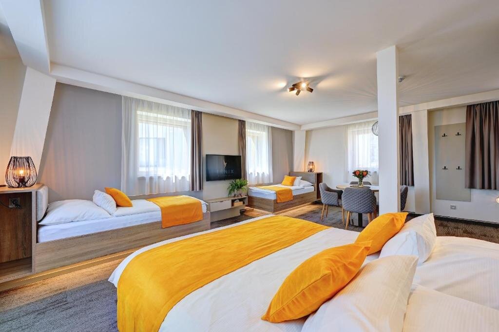 Standard Vierer Zimmer mit Bergblick Fénix Inspiration Design Hotel