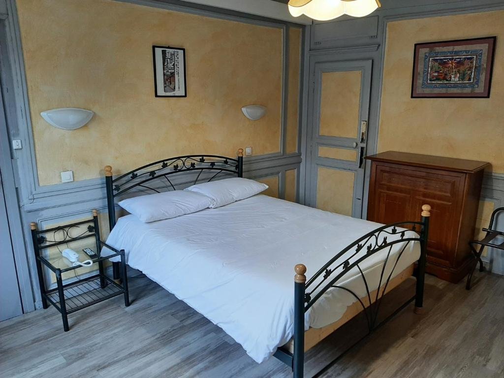 Standard Double room Hôtel Les Beaux Arts- Limoges Hypercentre