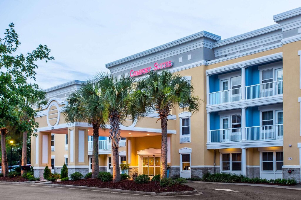 Люкс Comfort Suites at Isle of Palms Connector