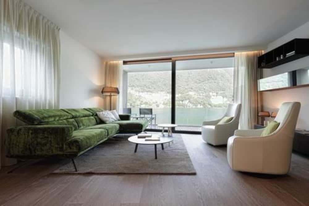Apartamento De lujo 2 dormitorios con balcón Laglio Como Lake Resort