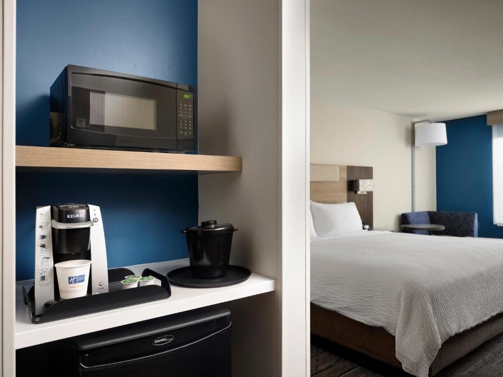 Other Holiday Inn Express Hotel & Suites Peru - Lasalle Area, an IHG Hotel