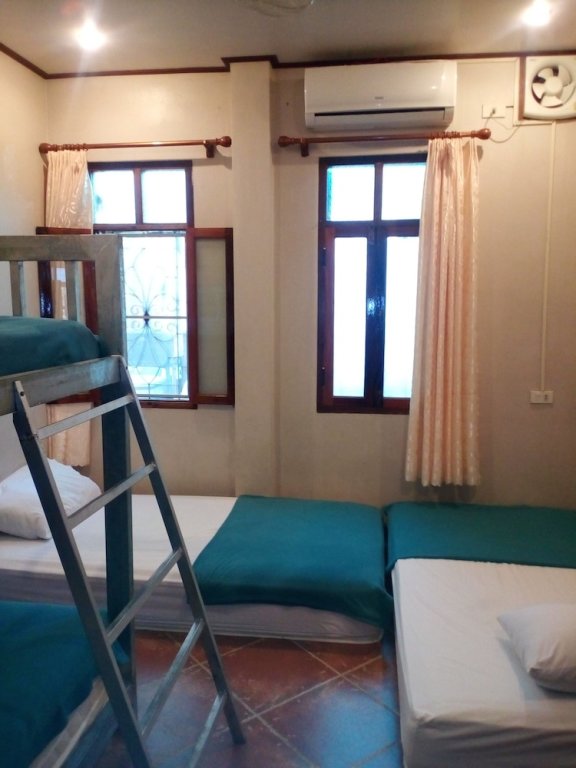 Кровать в общем номере (женский номер) Sokmisay2 Guesthouse