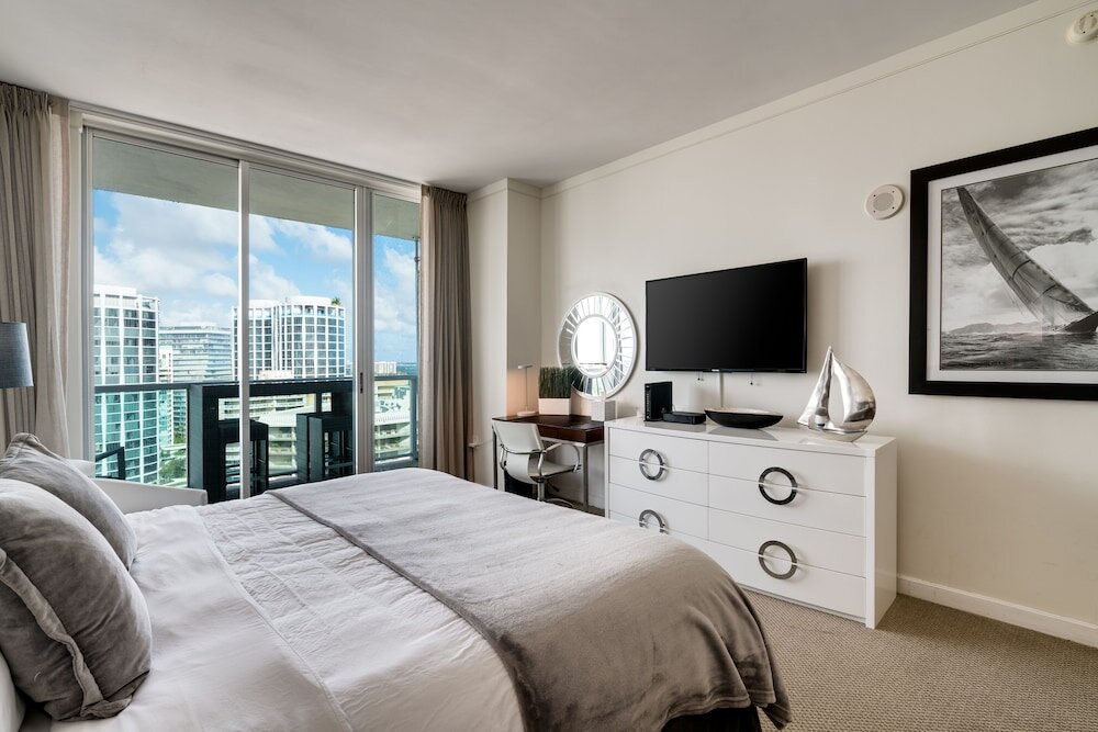 Suite Luxury Ocean, Marina & City View Studio + Balcony #2