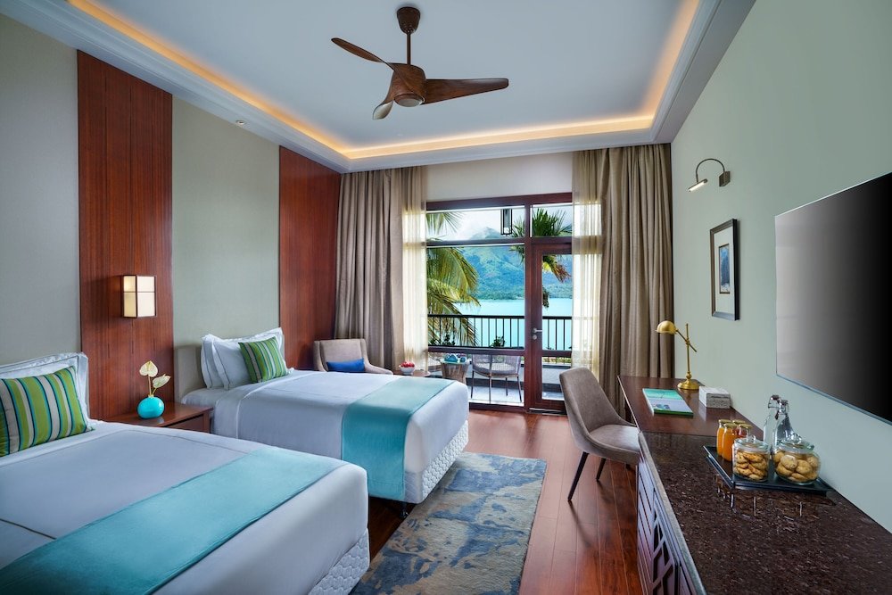 Двухместный номер Superior с балконом Taj Wayanad Resort & Spa, Kerala