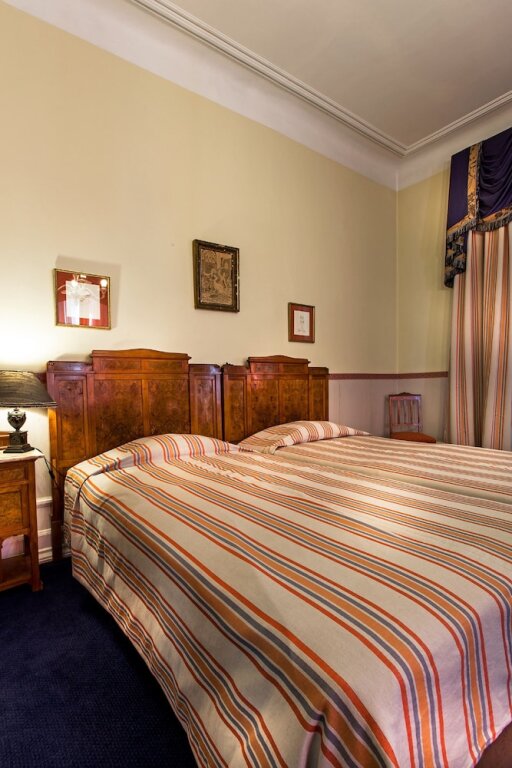 Standard Single room Palace Hotel do Bussaco