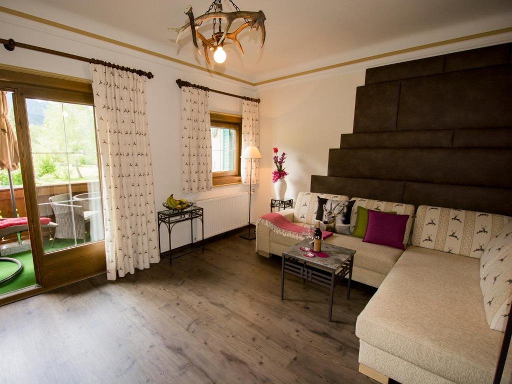 2 Bedrooms Apartment Ferienwohnungen Jägerheim & Jägerhaus