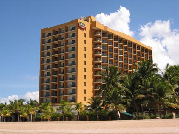 Номер Standard с видом на город Courtyard by Marriott Isla Verde Beach Resort
