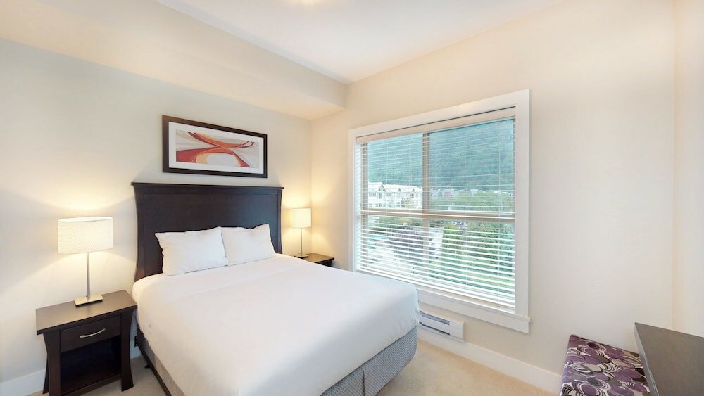 Suite 3 Zimmer Penthouse mit Balkon Harrison Lake View Suites