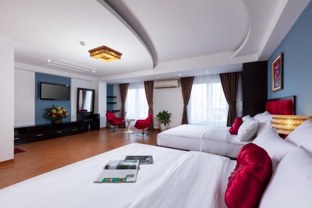 Standard Family room with river view Hanoi Amore Hotel & Travel