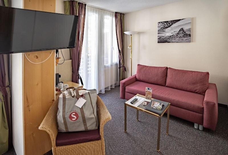 Двухместный номер Superior Alpine Hotel Wengen -former Sunstar Wengen