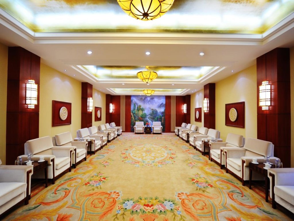 Deluxe Suite Qingdao Chengyang Detai Hotel
