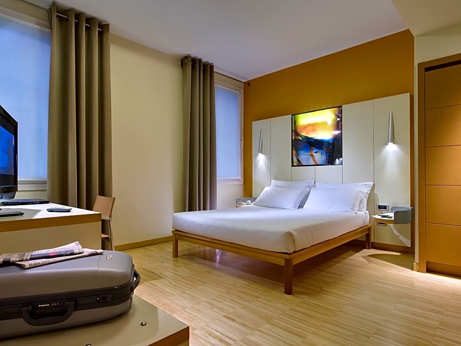 Четырёхместный семейный номер Standard с 2 комнатами Best Western Plus Hotel Bologna