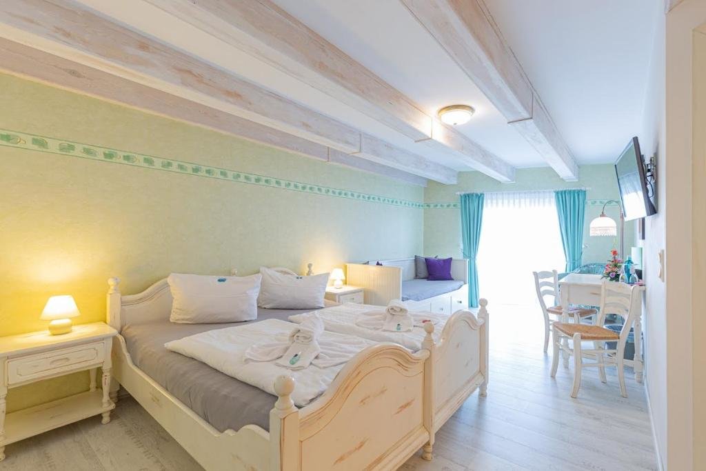 Standard Dreier Zimmer Hotel Bergschlösschen