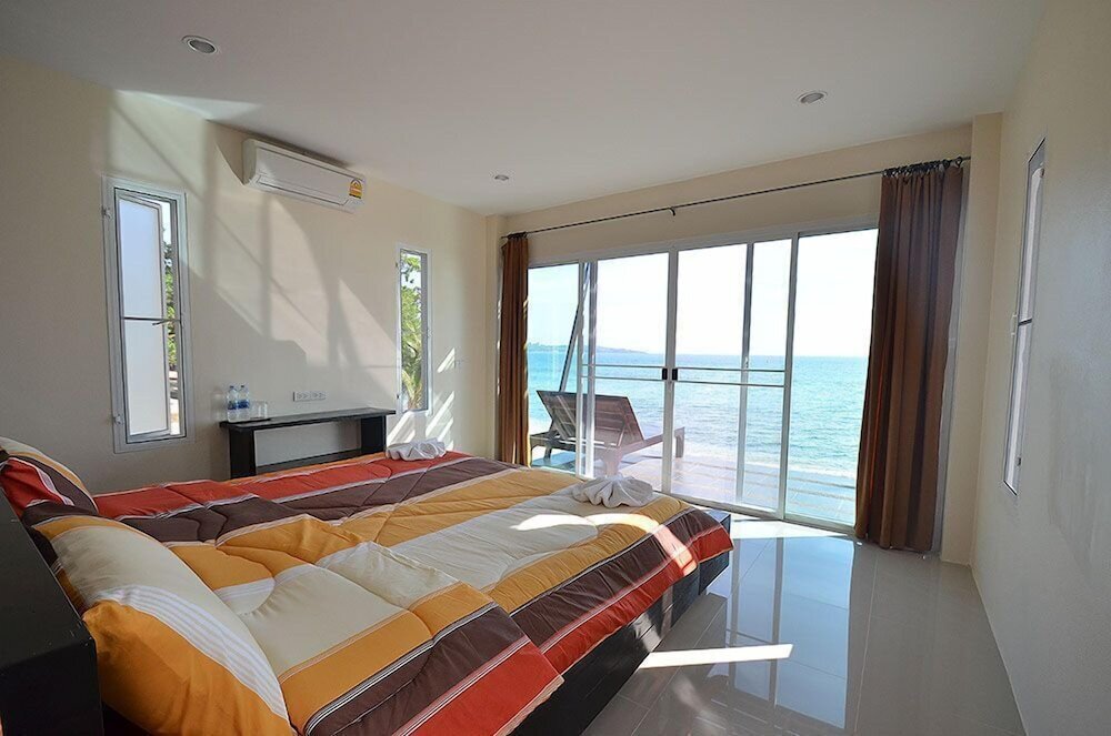 Номер Deluxe с балконом и с видом на море Ao Pong Resort