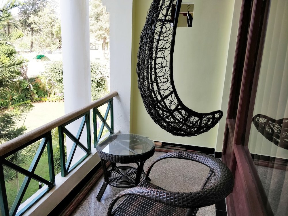Standard Double room with balcony Hotel Mount Regency