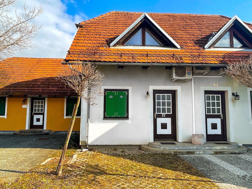 Cottage Captivating 2bedroom House in Terme Catez, Brezice