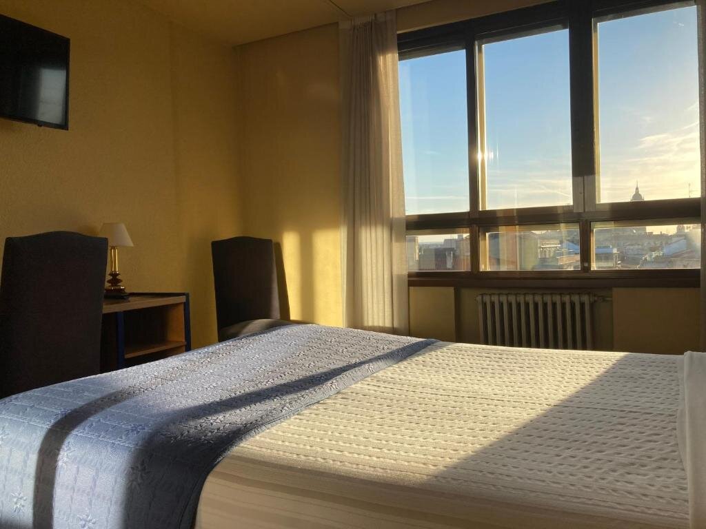 Standard Double room with city view Hotel Condal