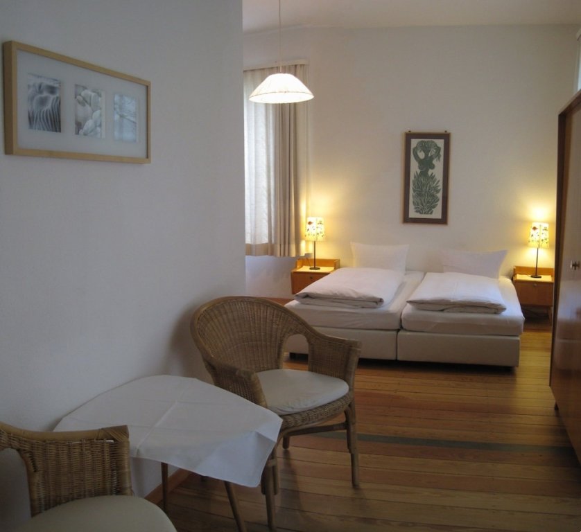 Standard Doppel Zimmer mit Balkon Hotel Villa Kehrwieder