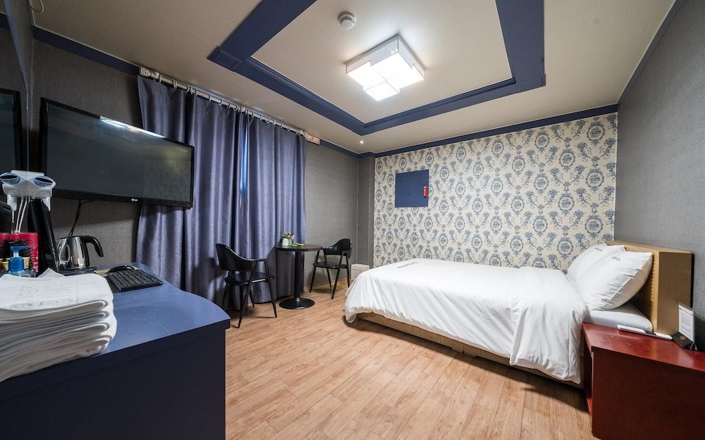 Standard room Yeoju Riverview Motel