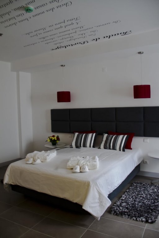 Standard Doppel Zimmer mit Gartenblick Rossio Hotel
