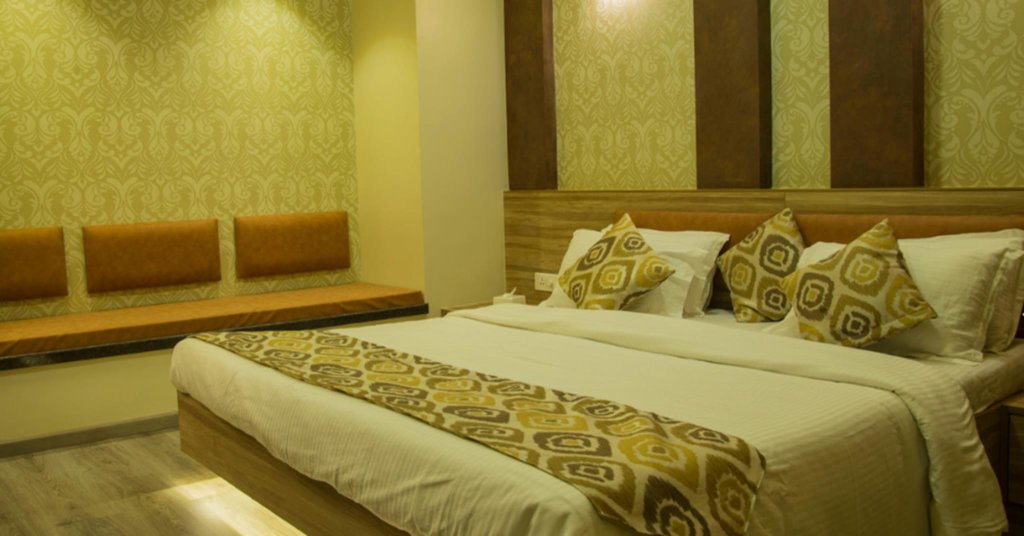 Standard Zimmer Penthouse Zaras Resort Khandala