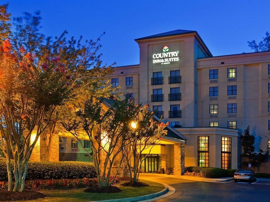 Четырёхместный номер Standard Holiday Inn Express & Suites Atlanta Buckhead, an IHG Hotel