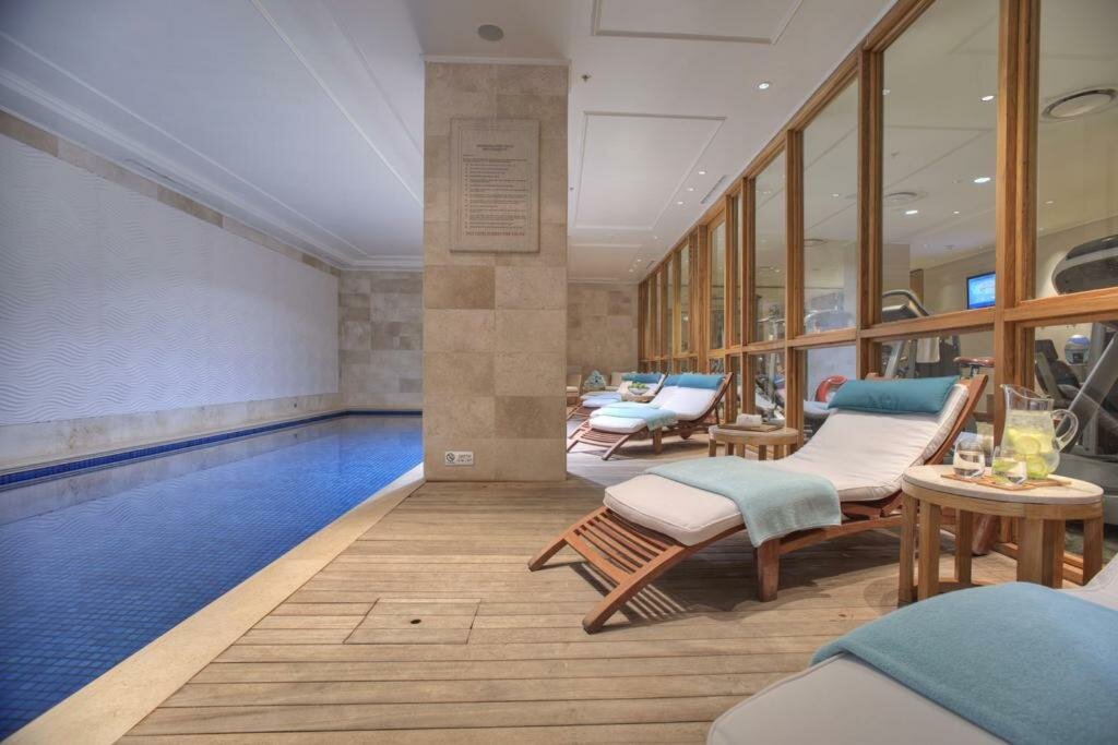 Апартаменты Deluxe Taj Cape Town - private luxury 5 star suites - very spacious with kitchenette