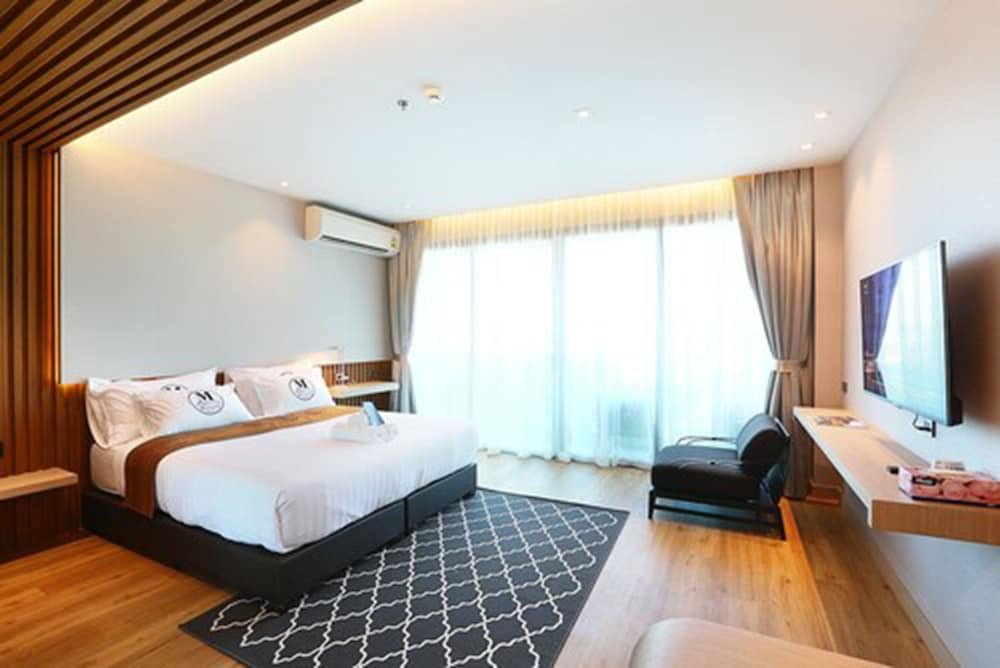 Standard Double room with balcony Montana Hotel Songkhla
