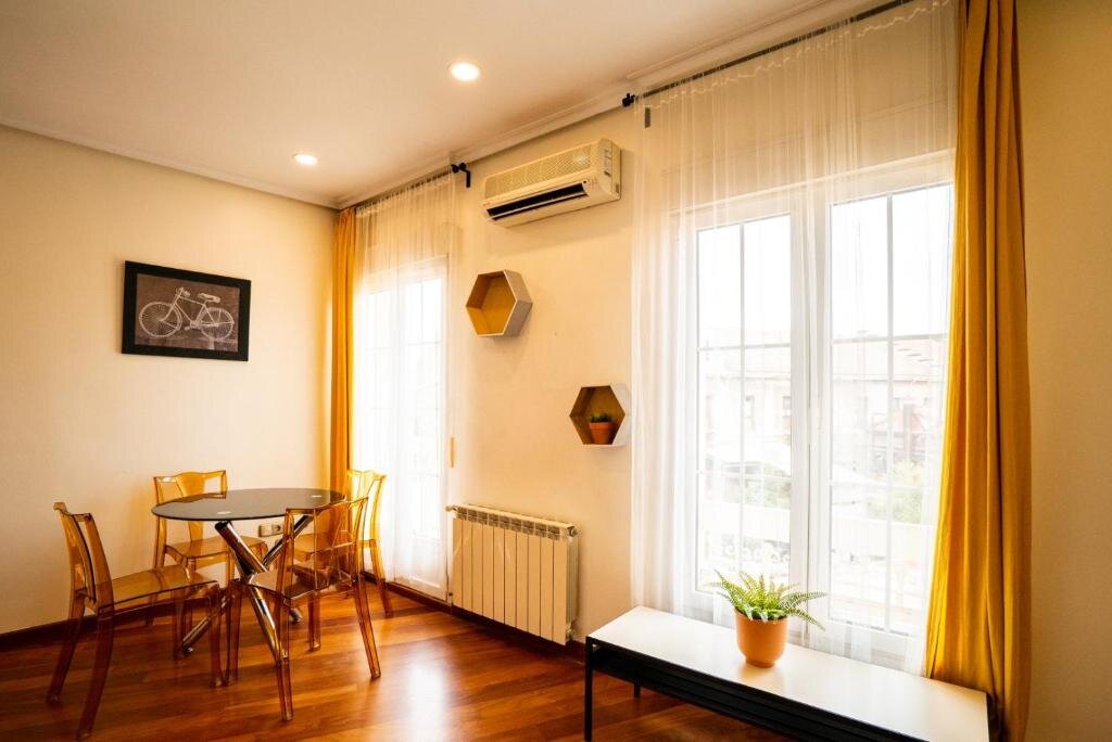1 Bedroom Apartment Smartr Madrid La Latina
