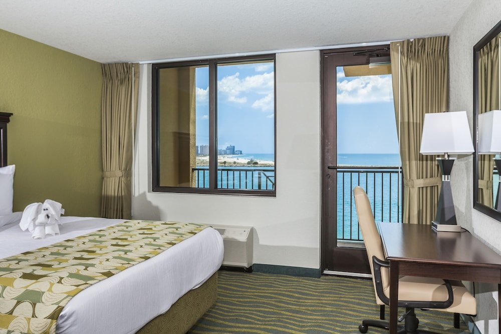 Четырёхместный номер Standard с видом на океан Edge Hotel Clearwater Beach
