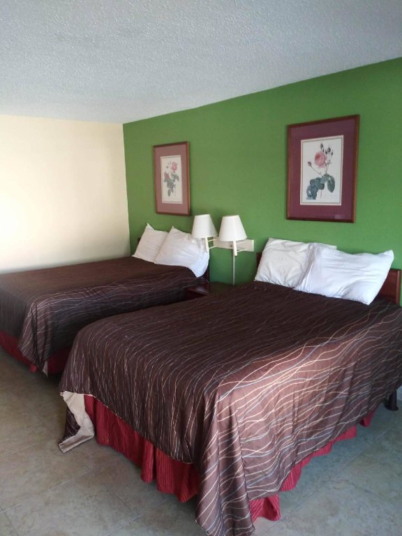 Standard quadruple chambre Red Roof Inn & Suites Thomasville