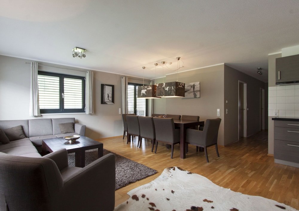 3 Bedrooms Apartment with balcony and with mountain view Appart Laijola
